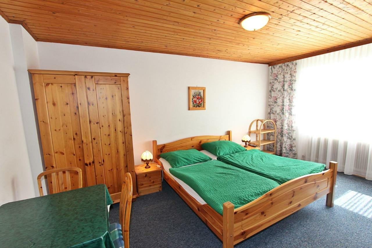 Pension Sybille Ebensee Buitenkant foto